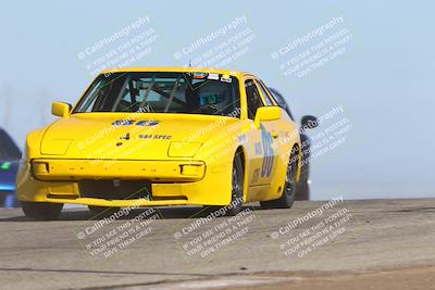 media/Oct-26-2025-CalClub SCCA (Sun) [[8ce1e69566]]/Group 2/Grapevine/